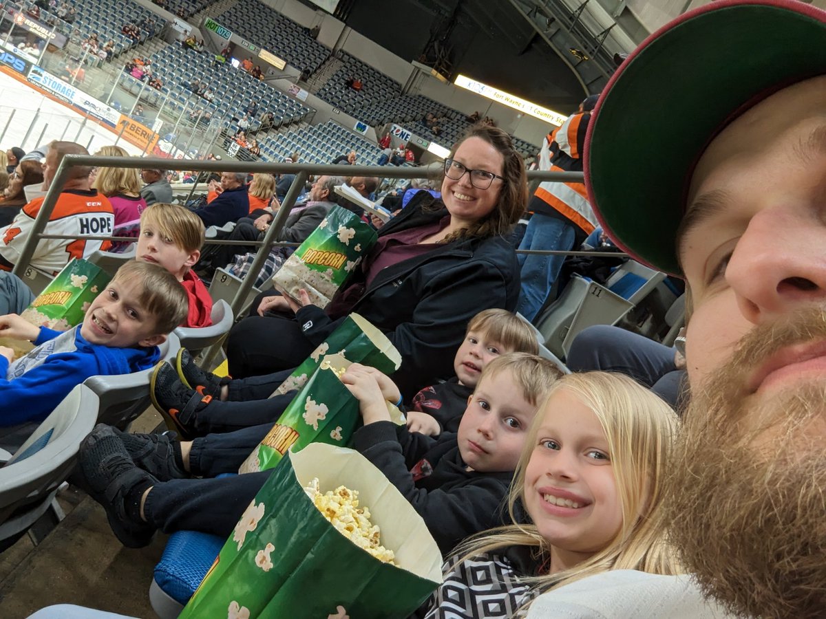 nathanlesley's tweet photo. #LetsGoKomets https://t.co/lRTWRi9Oph