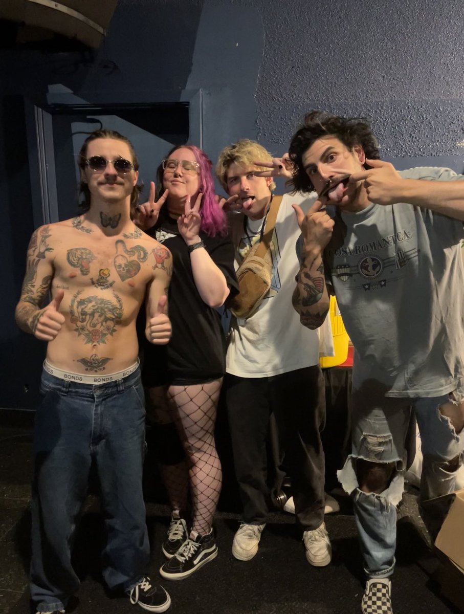 fae 🧚🏻‍♀️ tweet media