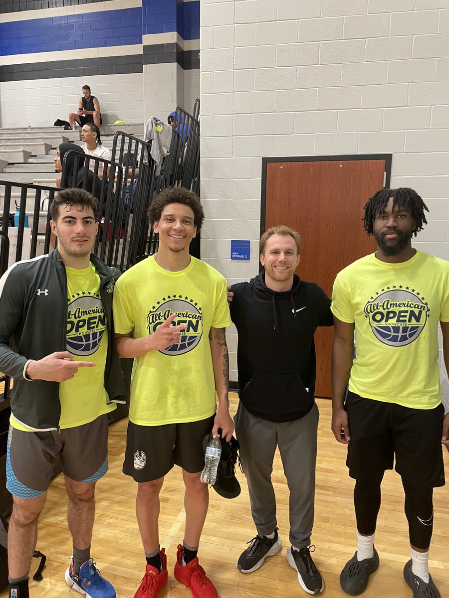 kingsleytime's tweet photo. Unbelievable weekend at the @JUCOShowcase in Dallas for the LIVE period. Big time performance from @_BigWill_2020 @NayseanBaisy @greenemarcusgr1 @k9ijr. Thank you @HoopExchange https://t.co/wlgscYTUg5