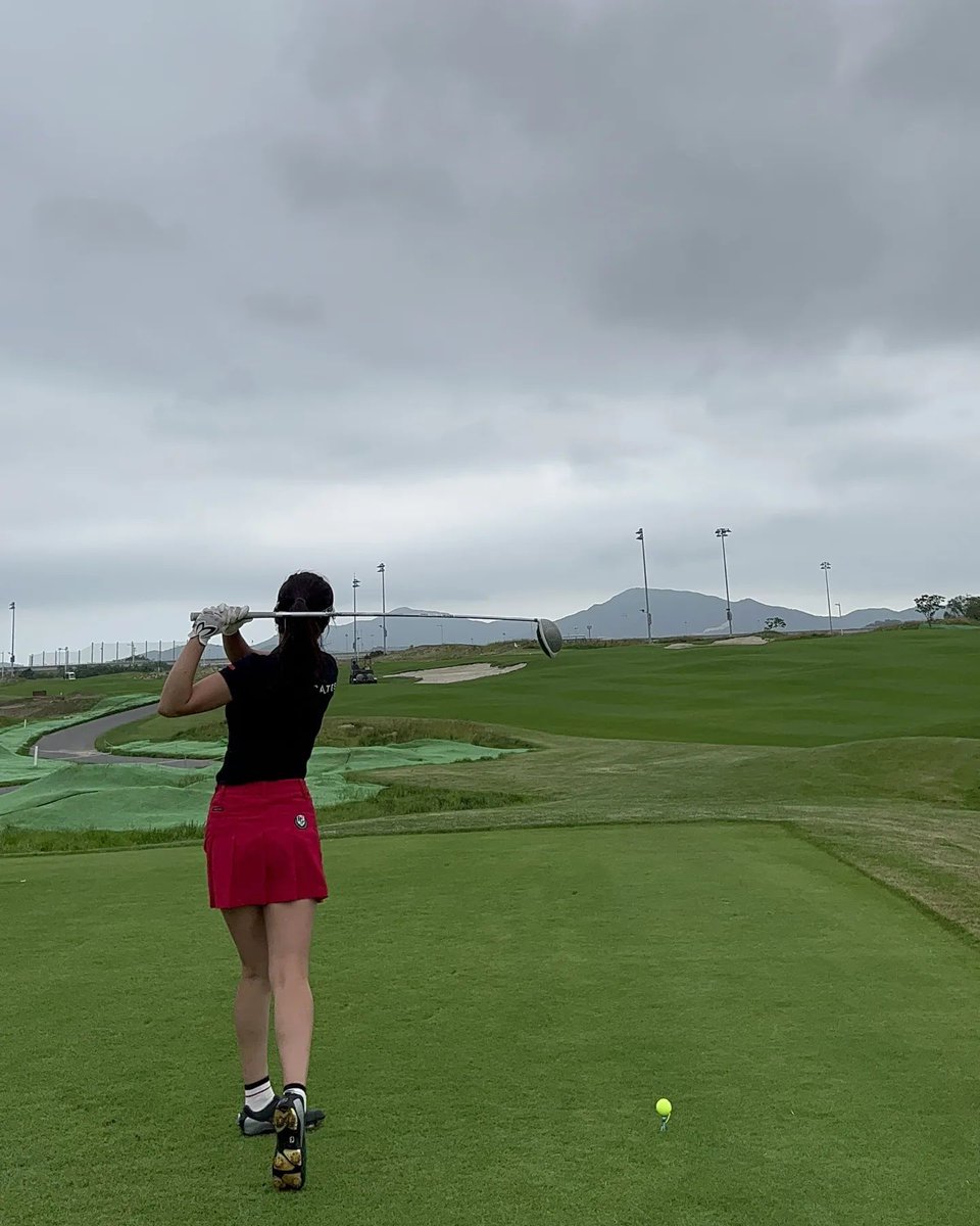 a07710403003's tweet photo. A few days ago, my friend and I went golfing https://t.co/DBAtVeEq7e