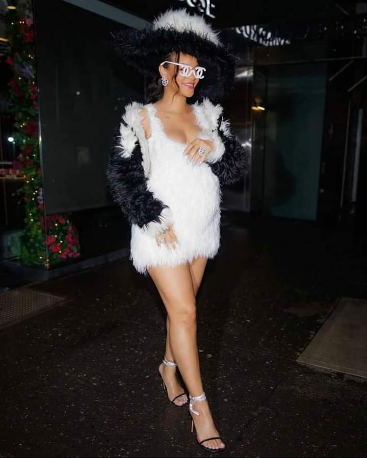 NellyBlys's tweet photo. Rihanna said "Not even on Monday" Before the #MetGala on Monday, let me roll out. https://t.co/hroN2Ah3GH
