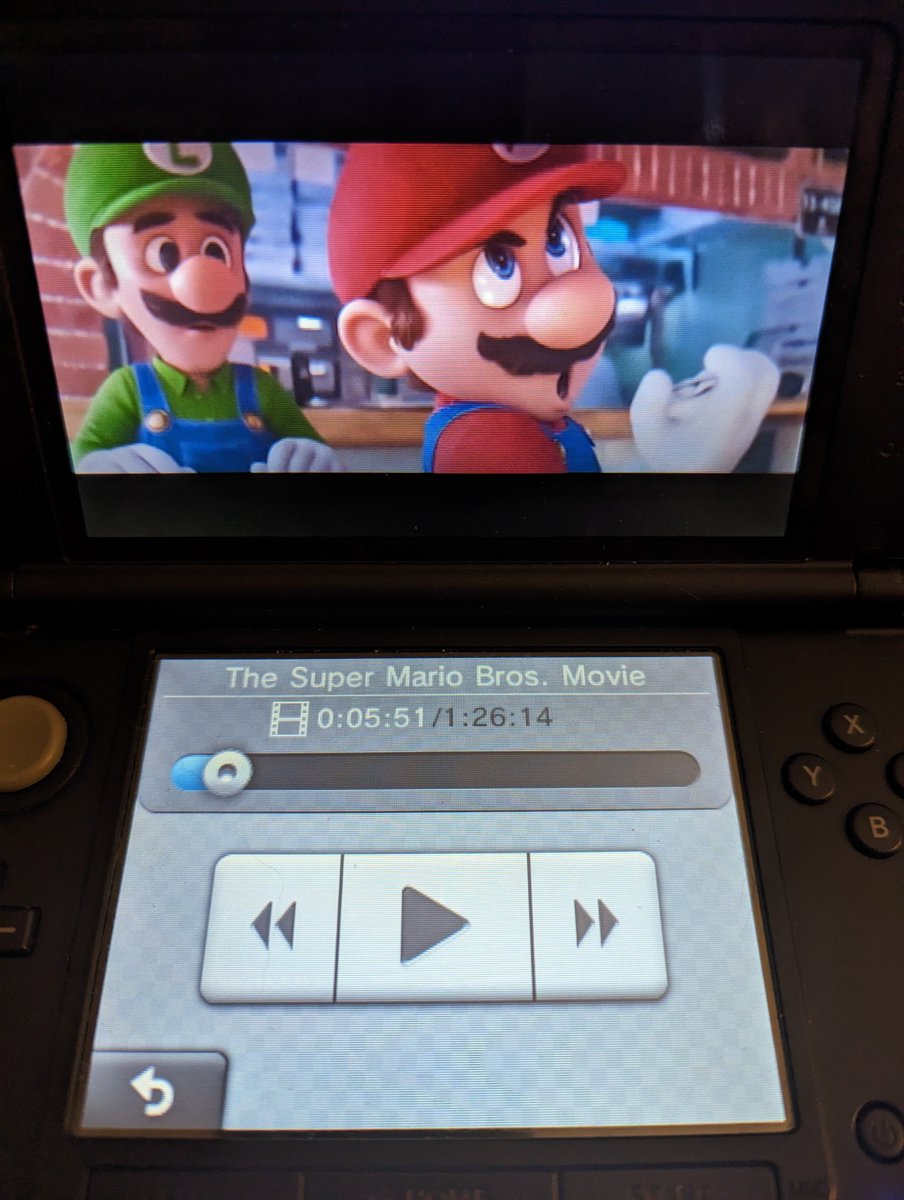 JamesMoney0's tweet photo. The #SuperMarioMovie is now available on Nintendo Video via #Spotpass! Put your #3DS into sleep mode to download it now! https://t.co/caEeDIVG5n