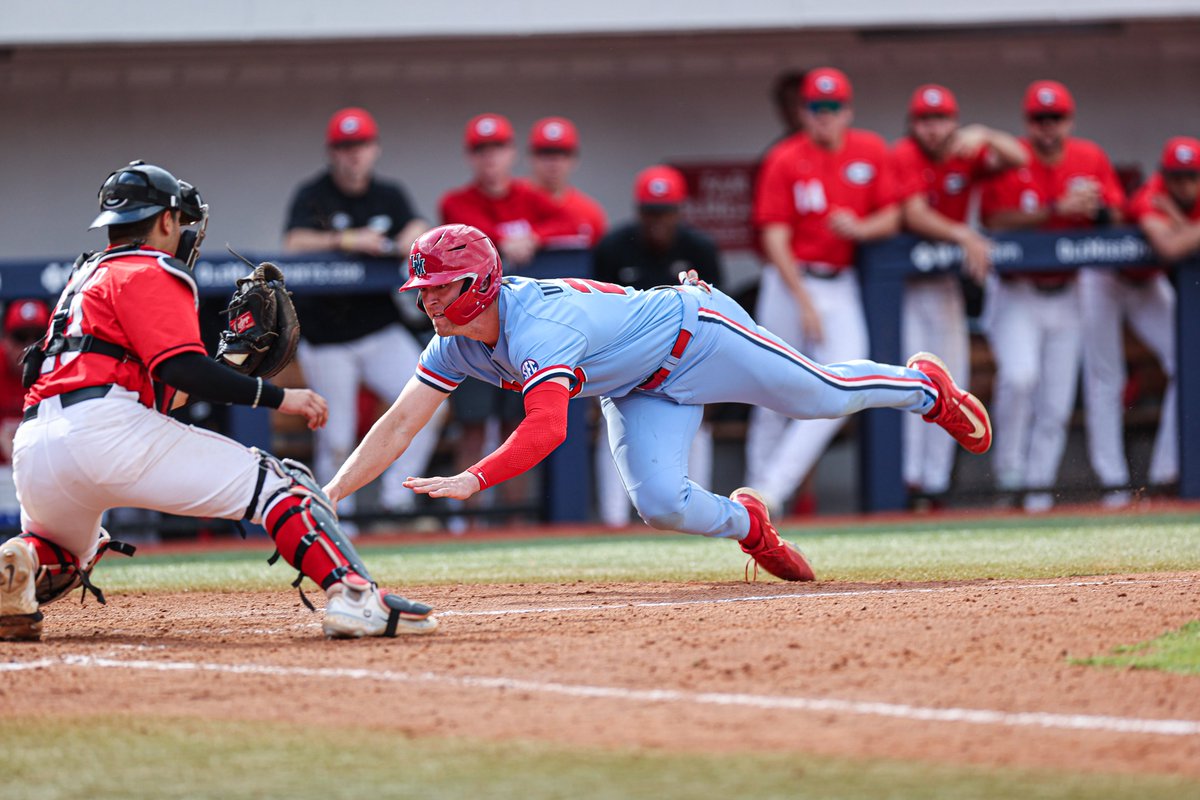 OleMissBSB's tweet photo. Fight to the Finish https://t.co/0jkMH1n3dj