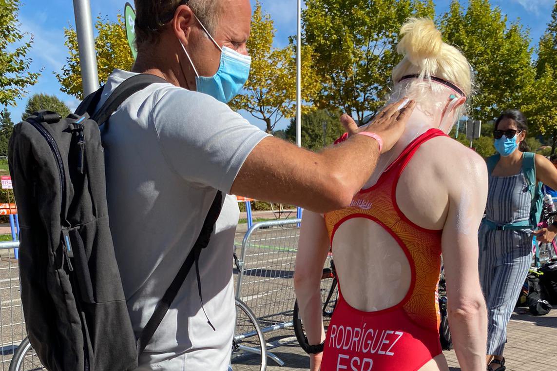 srgacio's tweet photo. @luispia3 es mi entrenador desde hace 10 años… 🥇JJPP 5x 🥇 Mundial 3x 🥇Europa 2 diploma en JJPP (uno en Tri uno en atletismo)… Casi no tengo fotos con el por eso utilizo esta 😂, un tío humilde, trabajador y discreto. GRACIAS, aún tendrás que aturarme un poco más 🤣 https://t.co/OOJpTNoq3T