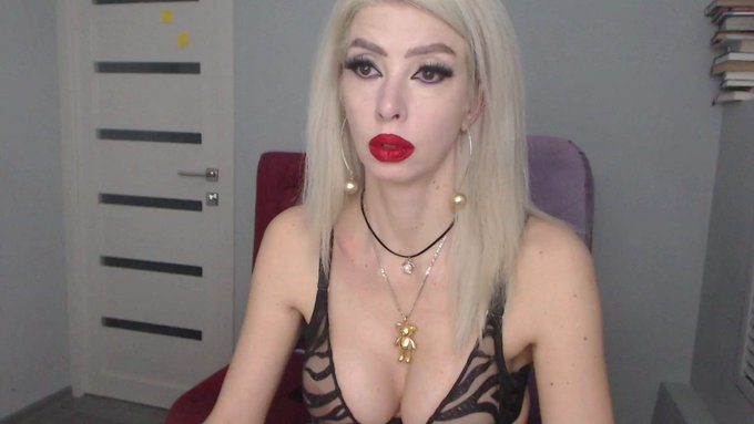 I'm online @MyFreeCams! #onmfc https://t.co/PlGLdxpm31 💚 https://t.co/zHjIOiVXhK<a class="tags" href="/tag/myfreecams">@myfreecams</a><a href="/tag/onmfc"class="tags">#onmfc</a>