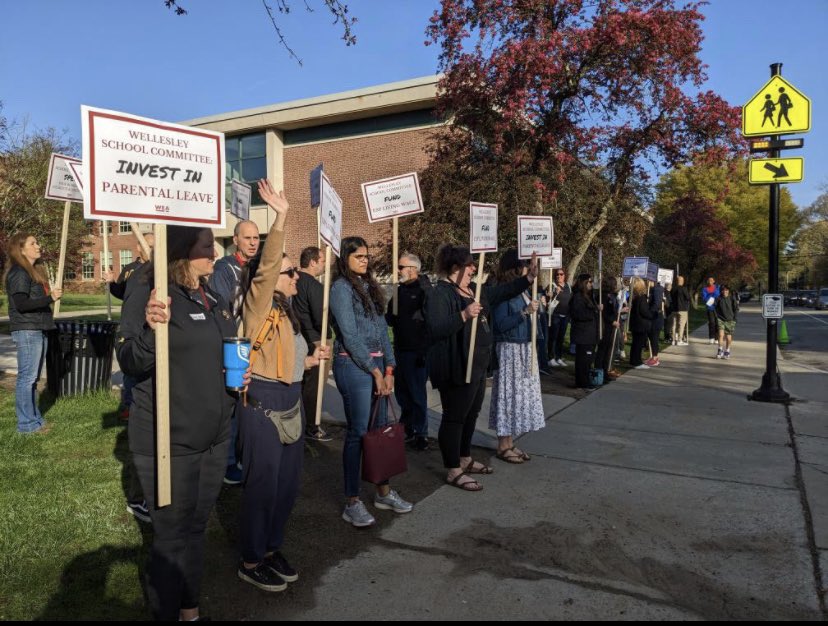 WEAunion's tweet image. WMS SOLIDARITY #WhatWillItTake #FairFive