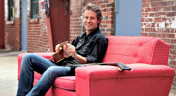Hear our 18min #podcast w/ @BlueRodeo singer Jim Cuddy! Talked #PeakyBlinders, #marijuana, #NDE, the recording studio, touring & more! ow.ly/PY3930iAEnX