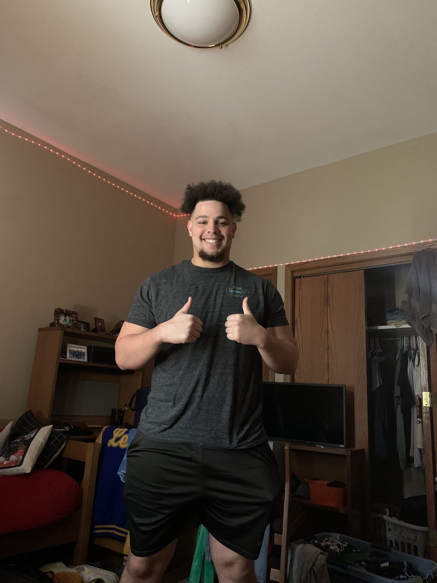 ChumpoftheWeek_'s tweet image. Your second annual CHUMP of the week! Congrats Trey