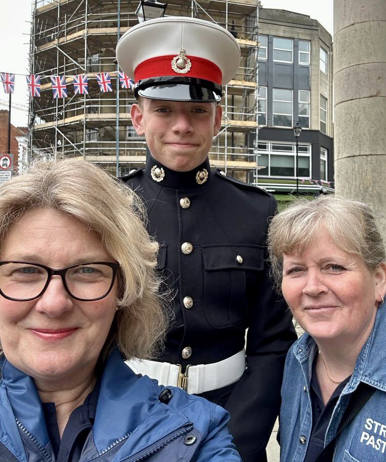 What is our cheeky colleague thinking here?…. “I’ll give the Bishop a Spikie!” 😆😆😆

This evening we attended the CHORAL EVENSONG
to mark a Week of Praver in Northamptonshire in preparation for the Coronation of His Majesty King Charles Ill and Her Majesty Queen Camilla.