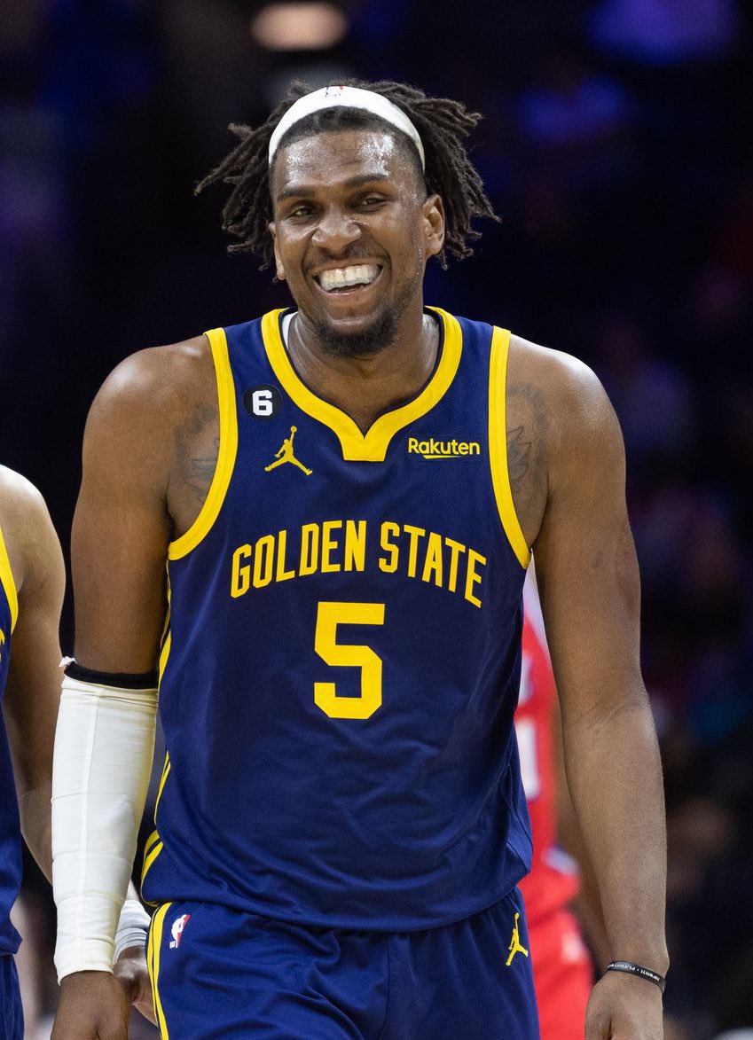TheHoopCentral's tweet photo. Kevon Looney rebounding this series:

Game 1 - 9 rebounds
Game 2 - 7 rebounds
Game 3 - 20 rebounds
Game 4 - 14 rebounds
Game 5 - 22 rebounds
Game 6 - 13 rebounds
Game 7 - 21 rebounds

🔥 https://t.co/0uc9Pf0M78