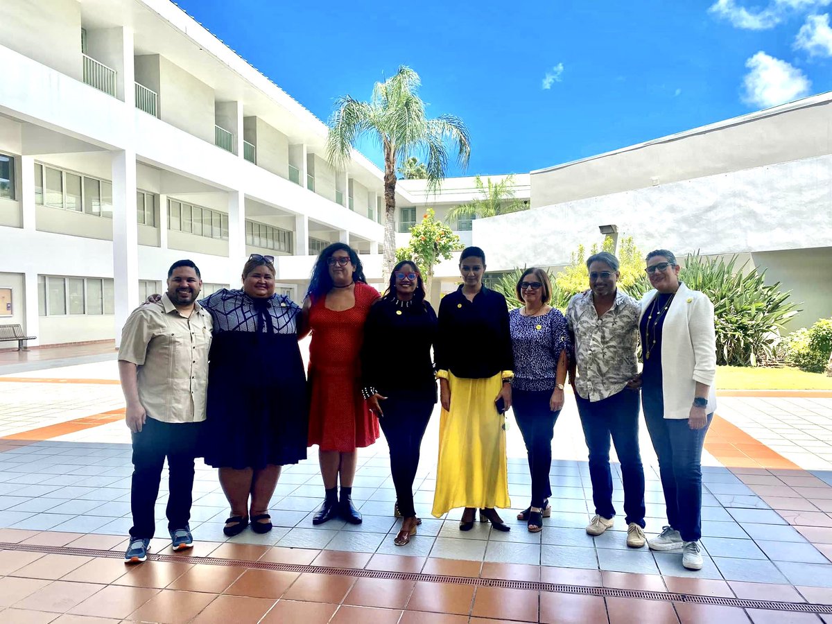 evelynmroman's tweet photo. 🕯️💛 Fin de semana de Asamblea General de @AIPuertoRico. Gente linda, gran trabajo. Gracias @Anjhula por visitar nuestra sección y escuchar nuestros retos, logros y planes. #OneAmnesty @lizagallardo ¡Gracias! https://t.co/ieBUaX6LIF