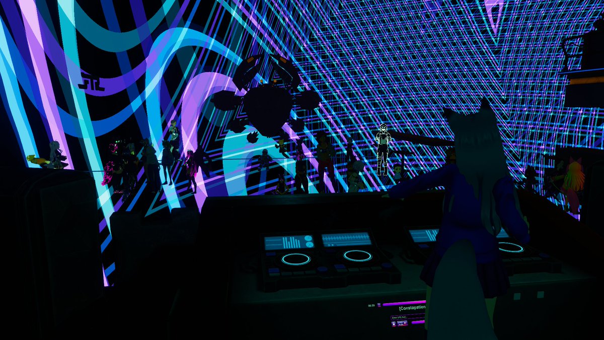 Constapatience's tweet photo. I want to give a big thank you to @balyenamusic @SenpaiJazzy @firescaw2 @ac_chosen for DJing
@ayyyy_rik @Comoo0o @pentothalic for VJing. Huge thank you to @king__deluxe for letting me use their FTR Venue! Thank you everyone who attended last night. It was incredible.❤️ https://t.co/3WndptWbmO