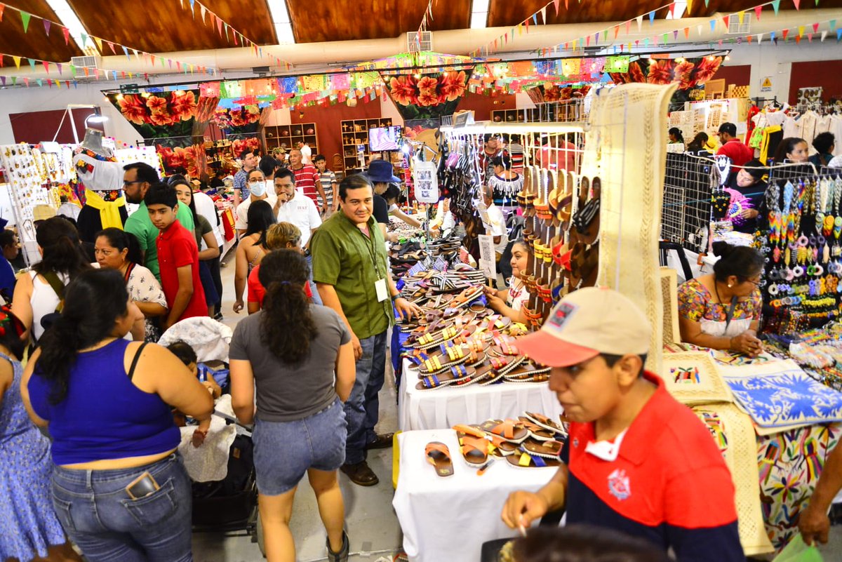 DiarioPresente's tweet image. #FeriaTabasco2023🌺 Así se encuentra en estos momentos la nave 1 del #ParqueTabasco
Vía: Carlos Castro
➡ diariopresente.mx
