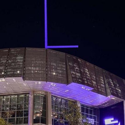 FatKidDeals's tweet photo. CONGRATS KINGS FANS!!

You can now light the beam from the sidelines!

Get your own High Powered Flashlight for CHEAP! 

*Free shipping to Sacramento

https://t.co/NKWb1QA4Dd https://t.co/c978VTbduS