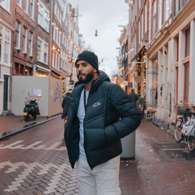 ReelVlogs's tweet photo. #NewProfilePic https://t.co/8QtK57RrKB