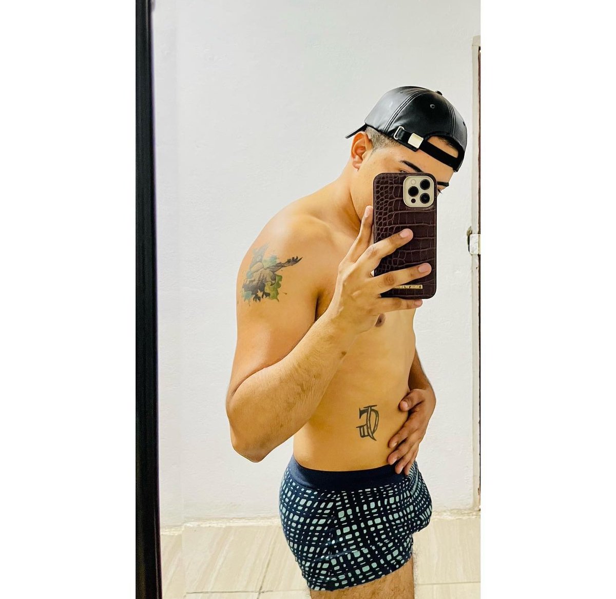 Eliezer84043920's tweet photo. Quien tiene el Pack de este Chavo, dicen que es Juigalpino, es bisexual. https://t.co/tdqkCvoVR6