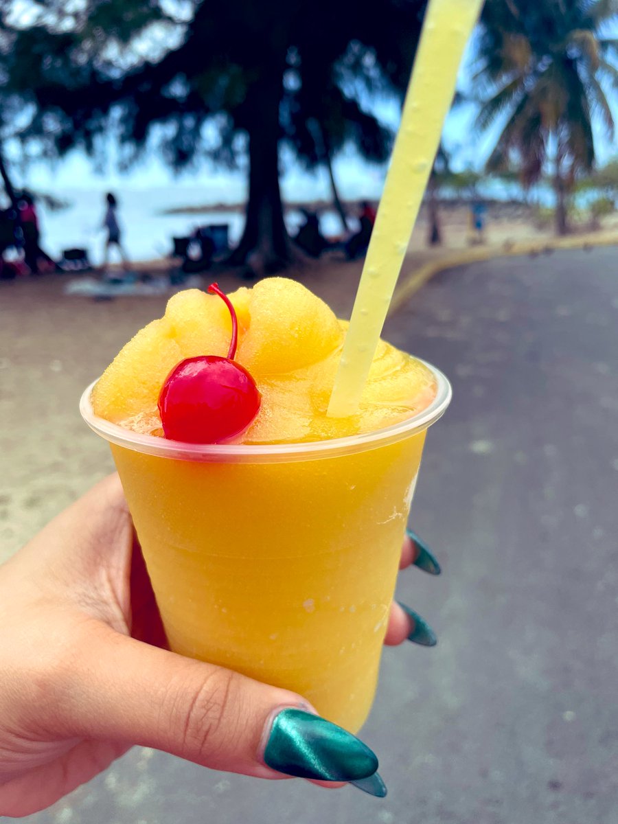 adrianax0's tweet photo. parcha gasolina but in a slushie 🤤 https://t.co/0MJRGW6laT