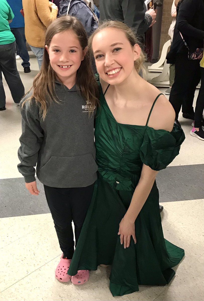 MSHSactivities's tweet photo. Nevada and I could not get enough of these guys today!!! @MSHS_Drama #MSFamily https://t.co/h56bFKYscA