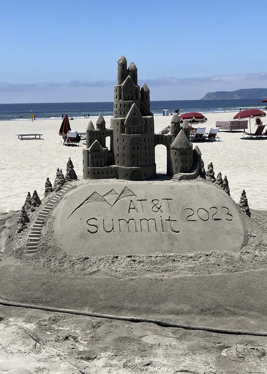 EZ Munoz tweet media