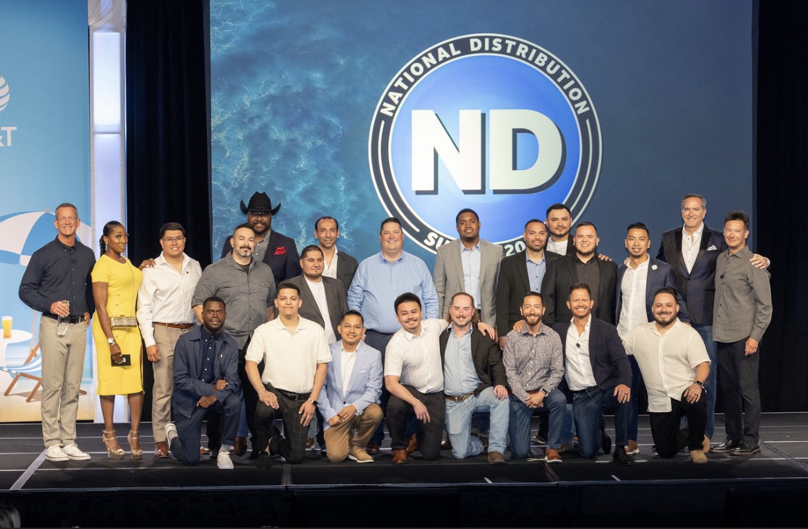 EZ Munoz tweet media