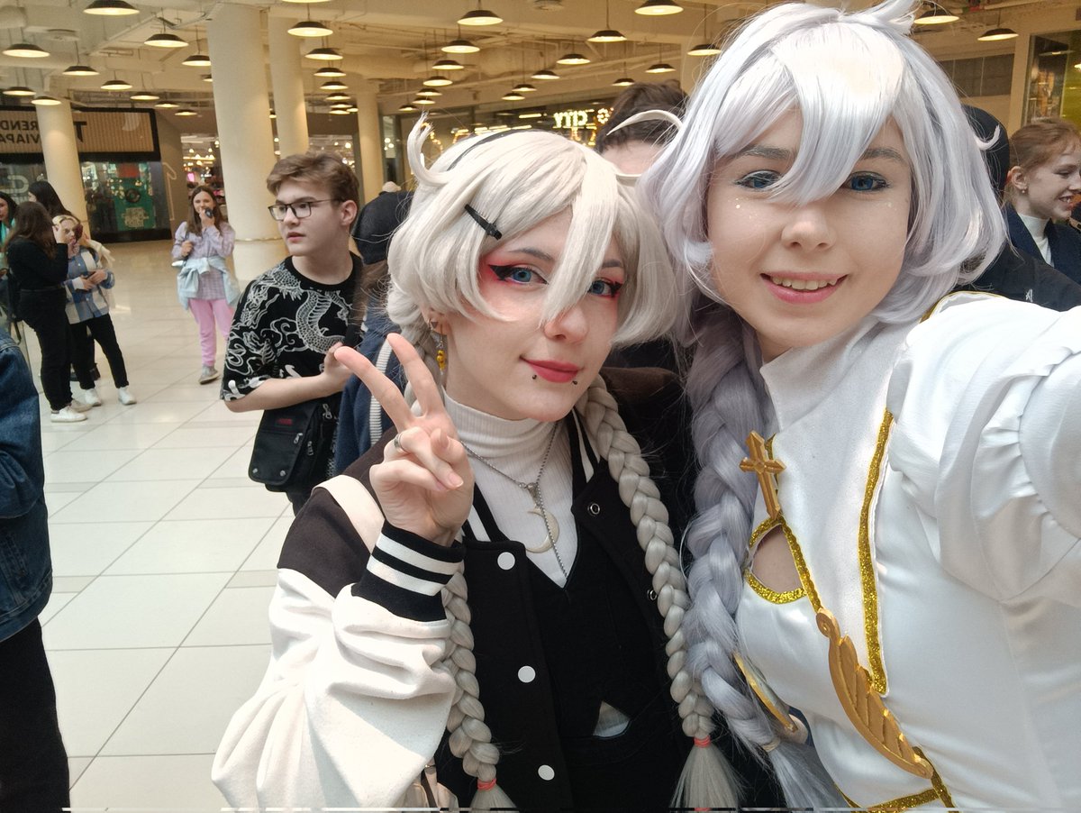 littlemapletea's tweet photo. Was Kallen Kaslana on #HonkaiStarRail event in Moscow 💫🥺 https://t.co/PxYmIRVMG8