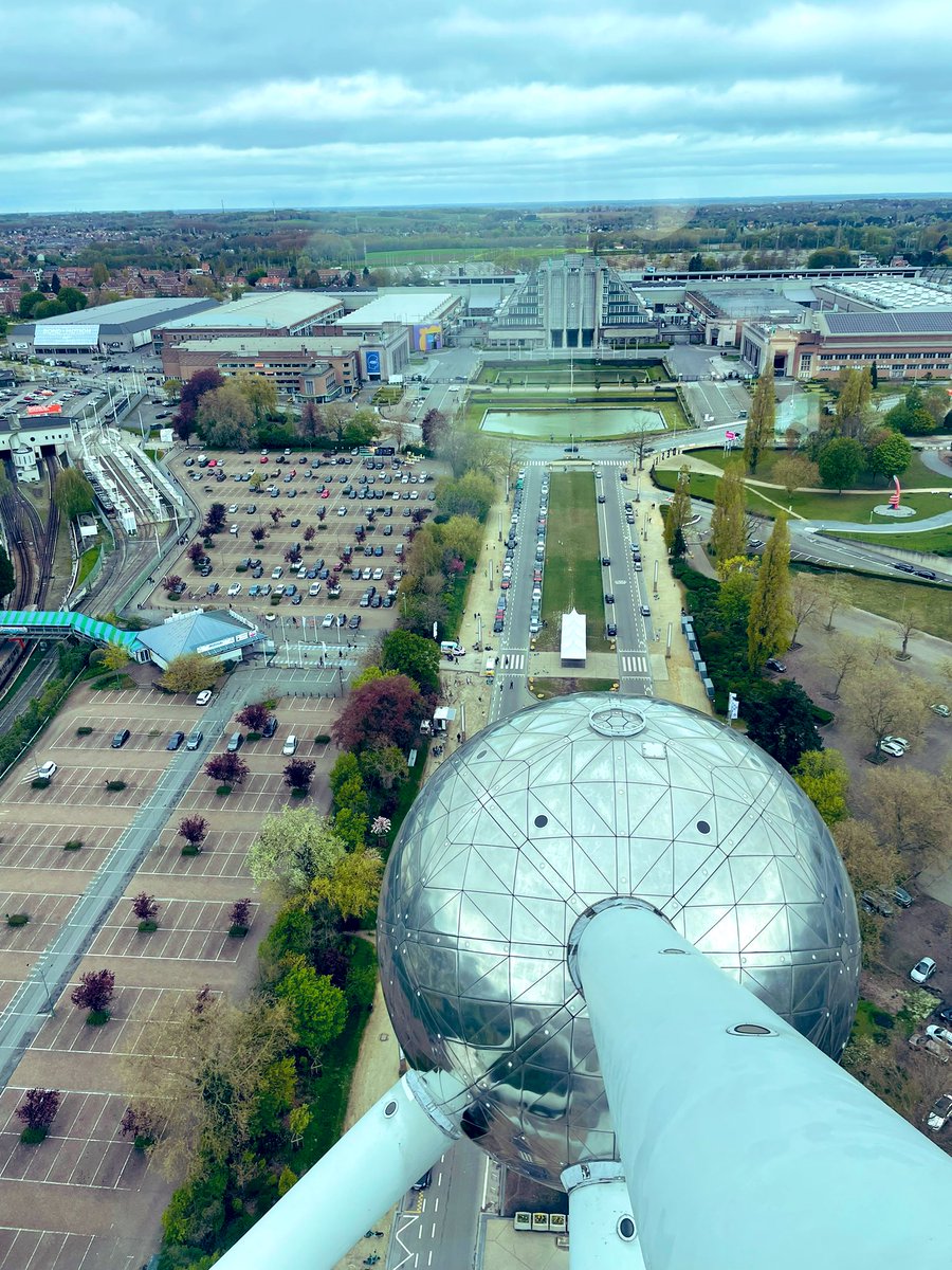 Rodrigo_Toxic's tweet image. Les daré un consejo, no sean de esas personas básicas que solo van a los lugares a tomarse fotos, suban, entren, conozcan la historia de lo que visitan… Es algo que siempre hago cuando viajo ✌️🇧🇪
#Atomium #VisualSystem #Belgica