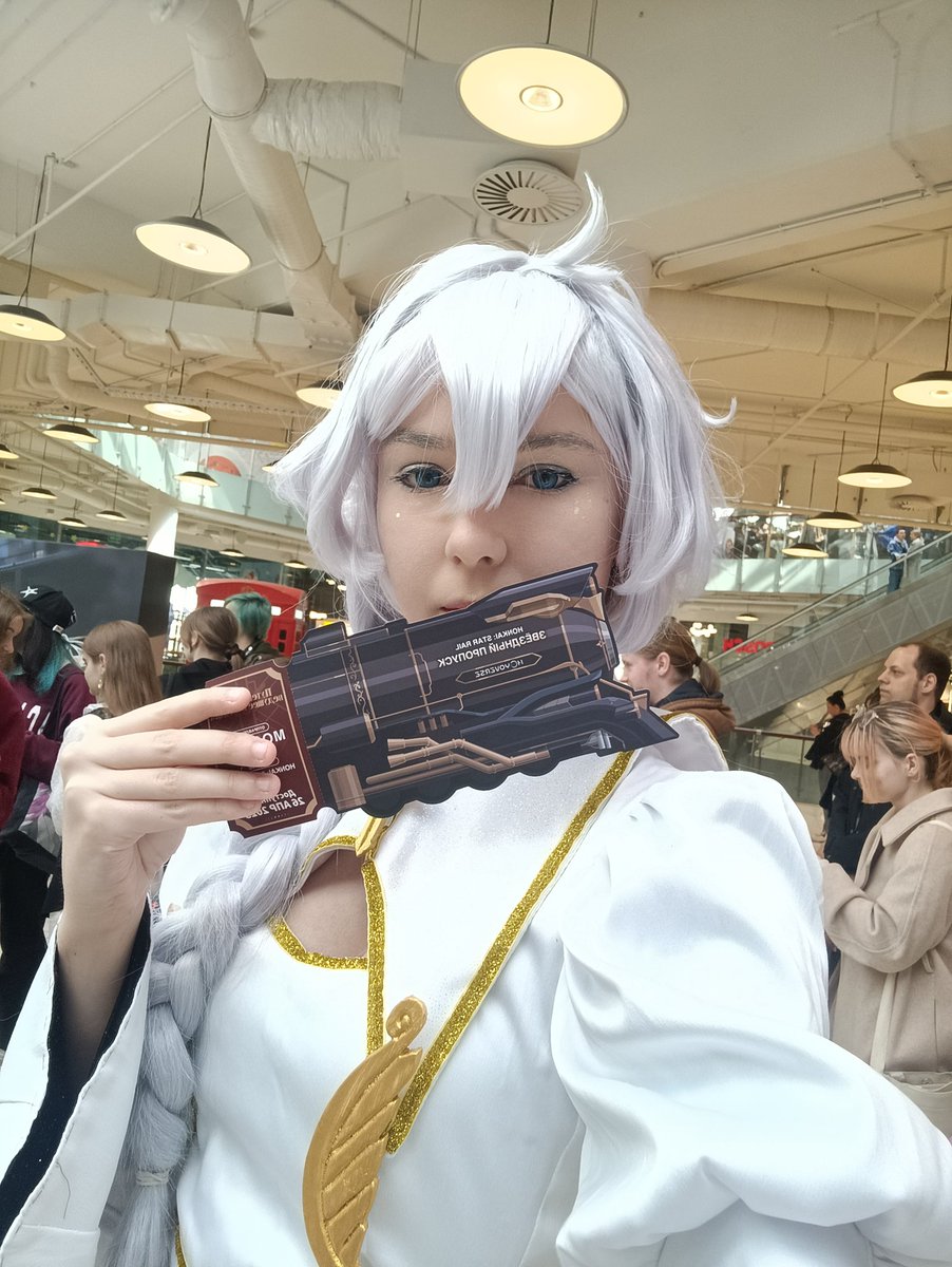 Was Kallen Kaslana on #HonkaiStarRail event in Moscow 💫🥺