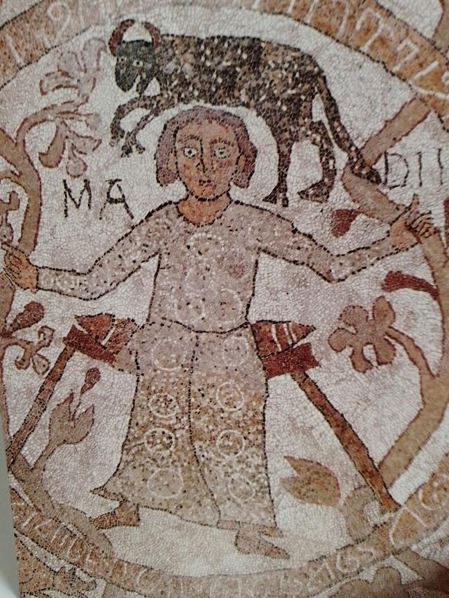 GenevieveAbet's tweet photo. #Pouilles    #Otrante
Représentation du mois de mai sur le pavement de la cathédrale  Notre-Dame de l'Annonciation https://t.co/qRVq4liBzO