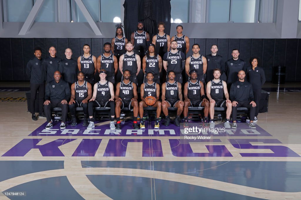 Young_Zel's tweet photo. Beam team!!! You guys are legends!! You will forever be known as the team that brought life back to the city!! LIGHT THE BEAM!! @sacramentokings https://t.co/AMFASj9xss
