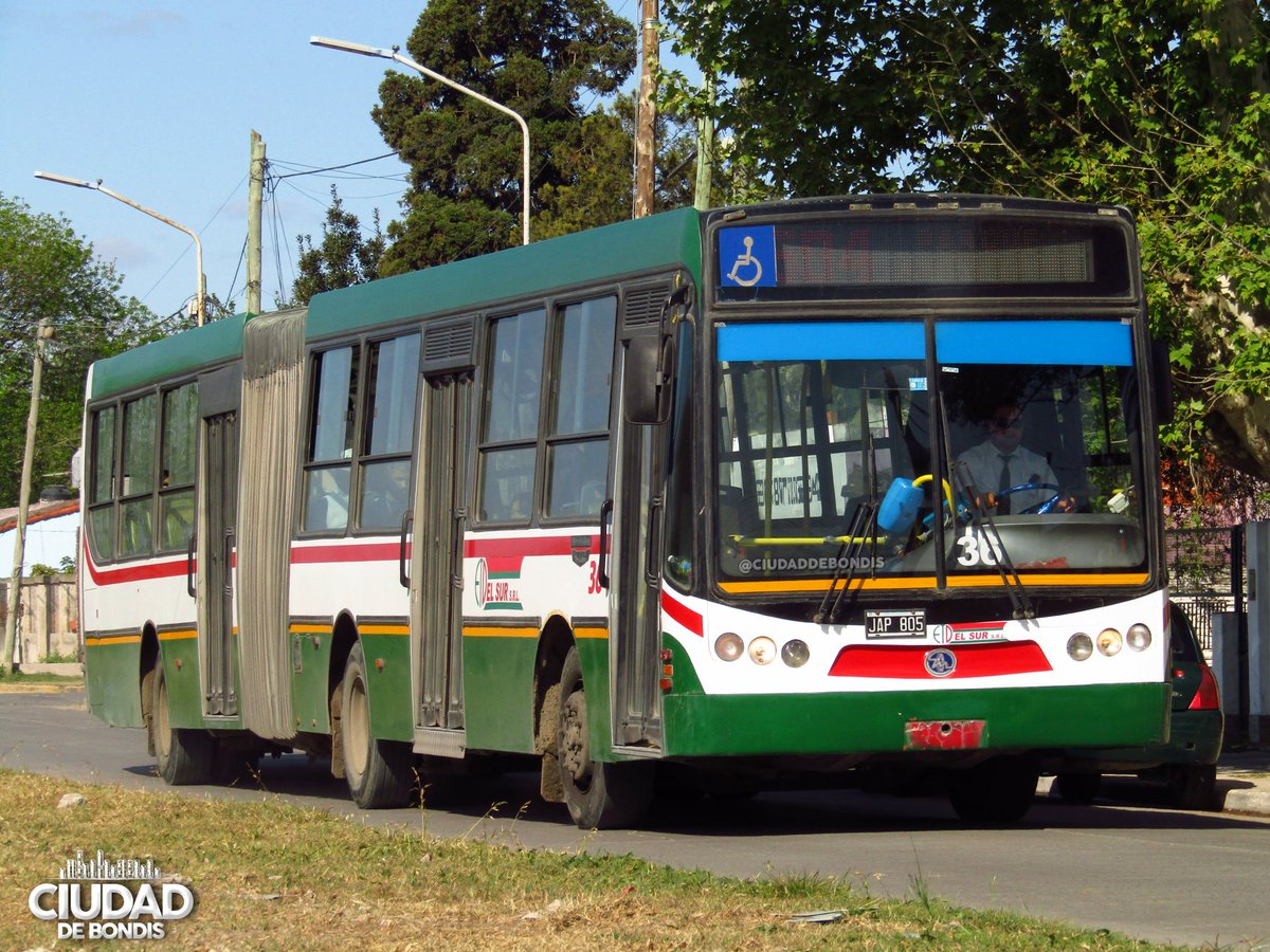 CiudadDeBondis's tweet photo. #ProvinciaDeBondis
DEBUT Y DESPEDIDA
En 2022 fueron una de las sorpresas del año estos coches que fueron a la #Linea504 de Guernica.
Con pasado en la 180, una linea municipal apostaba por al menos 4 fuelles que ya venian con sus años. Lo último que sabemos es que ya no circulan. https://t.co/gCLsr8RjMk