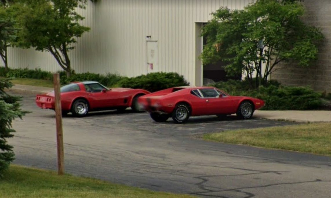 Cars_SV's tweet photo. I love the DeTomaso Pantera, especially these early versions. It almost looks like the muscle version of a supercar with white writing on the tires and that high ride height
Kentwood, Michigan, US #SV_Classics https://t.co/UJCOKUSxJv