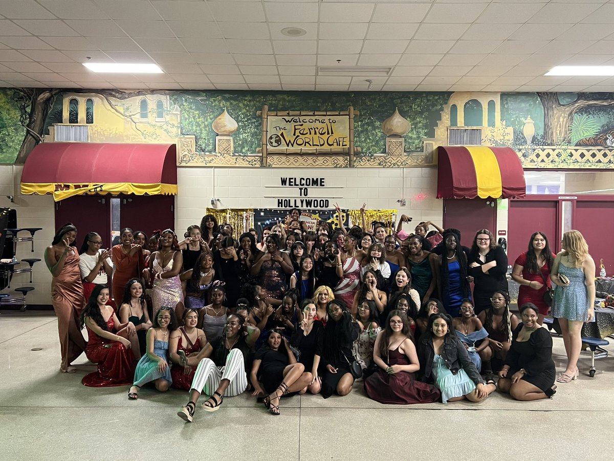 HCPS Girls Prep tweet media