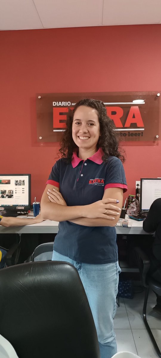 nachiayala's tweet photo. 🗳️ Jornada cívica en nuestro país.
Este equipo la vive minuto a minuto desde la ofi y en la calle. Mientras, se prepara para llevarte  noticias de primera mano sobre los comicios, además de entretenimiento, deporte y farándula.
#Cobertura #Digital #Impresa
#DiarioExtra #DíaaDía https://t.co/ssDx1ygIDK