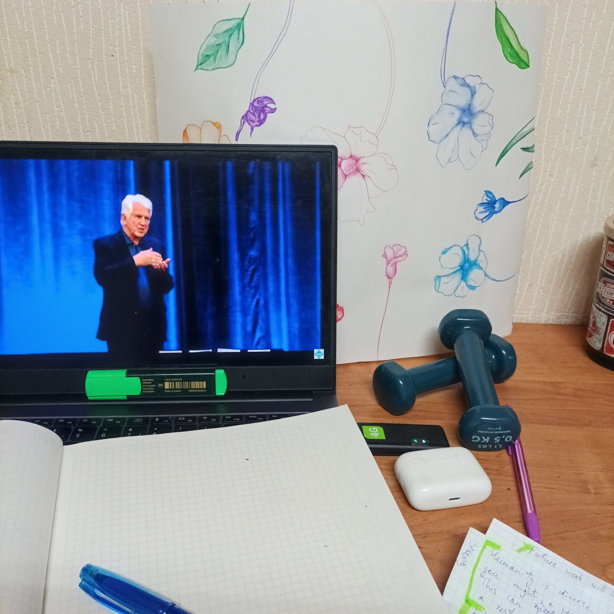 vifirsanova's tweet image. I&apos;m listening to amazing Bob Metcalfe at #TheWebConf2023 

A great man, the inventor of Ethernet, he won the Turing Award (~a Nobel Prize in computing)

The conference is virtual for me this year but I feel that I&apos;m a full-fledged participant, and that&apos;s incredible
