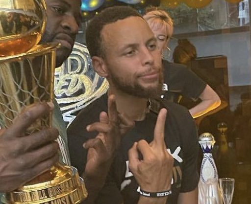 b0y1da_'s tweet photo. Don’t ever tell me Steph is a front runner

Don’t ever tell me the Steph needs a superteam 

Don’t ever tell me Steph is not clutch 

Don’t ever tell me Steph can’t carry

He is the best player in the league by a WIDE margin https://t.co/g84BxjVCE8