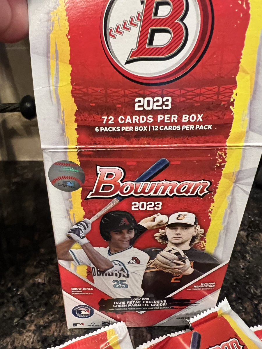 dukefanclee's tweet photo. @Topps Just curious, anyone else buying Blaster boxes that should have 72 cards only getting 64??? I opened 4 packs that only had 10 cards (should be 12), the other 2 packs had 12. https://t.co/PNSLRUCTkM