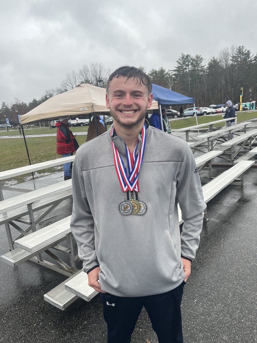 donabbott73's tweet photo. Great weekend for ⁦@sjcmonksxc⁩! They braved the elements to back up their indoor championship with an outdoor title on their home turf! Congrats boys! Especially proud of Devin; two 2nd place finishes and a 1st place in the 10K. Over 10 miles of racing for him. Way to go! https://t.co/ElFEcBkYO4