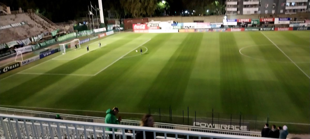 Ya en el templo haciéndole el aguante al gordo. #VamosFerro