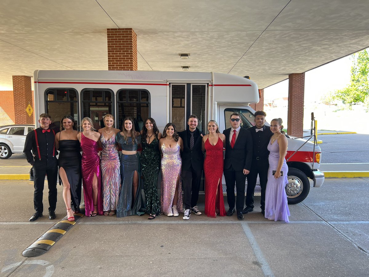AYSShuttle_Taxi's tweet photo. Dear Prom, We love transporting your young people.  That’s all for now.  Love, At Your Service Shuttle https://t.co/OyBBmThoY7