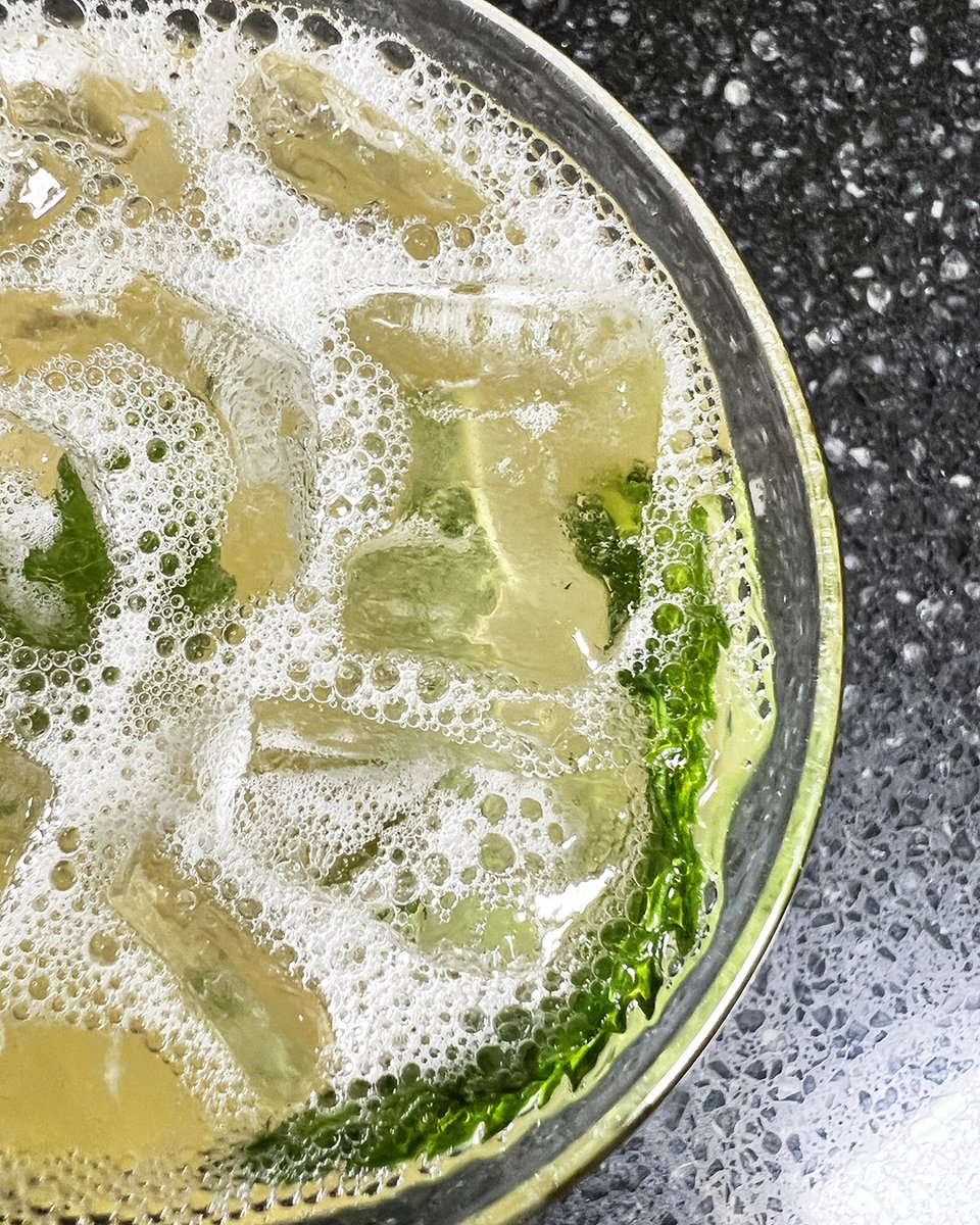 Even if you don't know football, you'll definitely rank this Quarterback high on your list!  Try the Quarterback Ranking with New Amsterdam Gin, Peach Schnapps, peach nectar, sour mix and mint leaves.