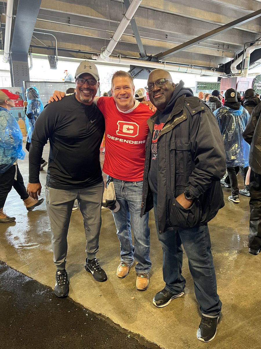 stevechenevey's tweet photo. Great to meet so many @fox5dc viewers at today’s @XFLDefenders game - great energy great win! 📺 🏈 https://t.co/vHCmvvO36W
