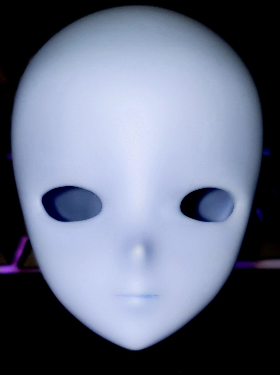 DollBound's tweet photo. Got a blue Moment head, she will become my Pantoran (star Wars). I will name reveal when her faceup is done.

#bluesmartdol #bluemoment #culturejapan #bjdphotography #vinyllove #bjddoll #dollstuff #dolllife #DannyChoo #keepcalmandcarryasmartdoll #dolladventures https://t.co/XMUJggHYIe