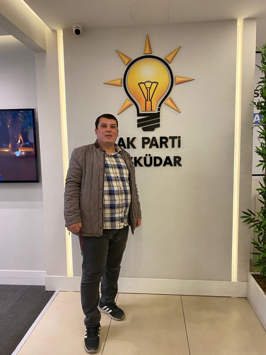 Ak Parti Üsküdar Ailemize Ziyaret.Gün Birlik Beraberlik Safları Sıkılaştırma Günü.
@demir_erdem @ihgundogantr @maidebukem @A_KaanPehlivan @esra_erucar @sokmenserhat @mukaddesserdar @hasanturantr @HulusiSenturk @halithizir @sulesgidir @ak_uskudar @akgencuskudartr @osmannnurika