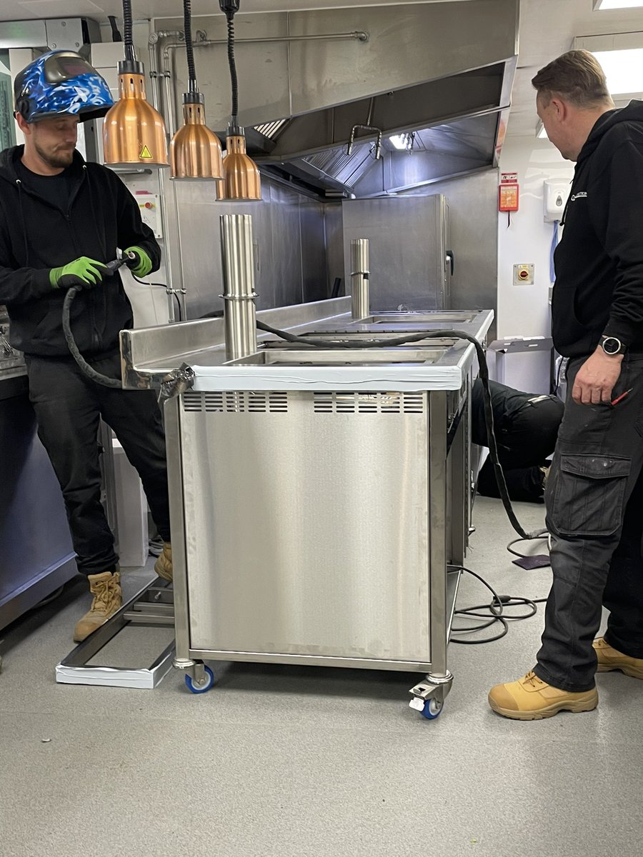 GeoffSnelgrove's tweet photo. Another bank holiday, another cooking suite installation. After a 6pm start we’ve made good progress. https://t.co/kd5PMJTRB4