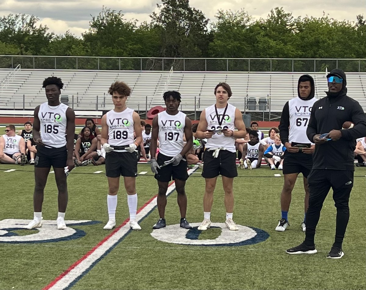 TysonBryant12's tweet photo. Had a great time at @VTOSPORTS  today!!! I was nominated as a top 5 running back and was awarded the highest vertical at the camp metal!! @CSmithScout @MT_FB @coachdmstewart @SummertownFB https://t.co/VriSDCuVqp