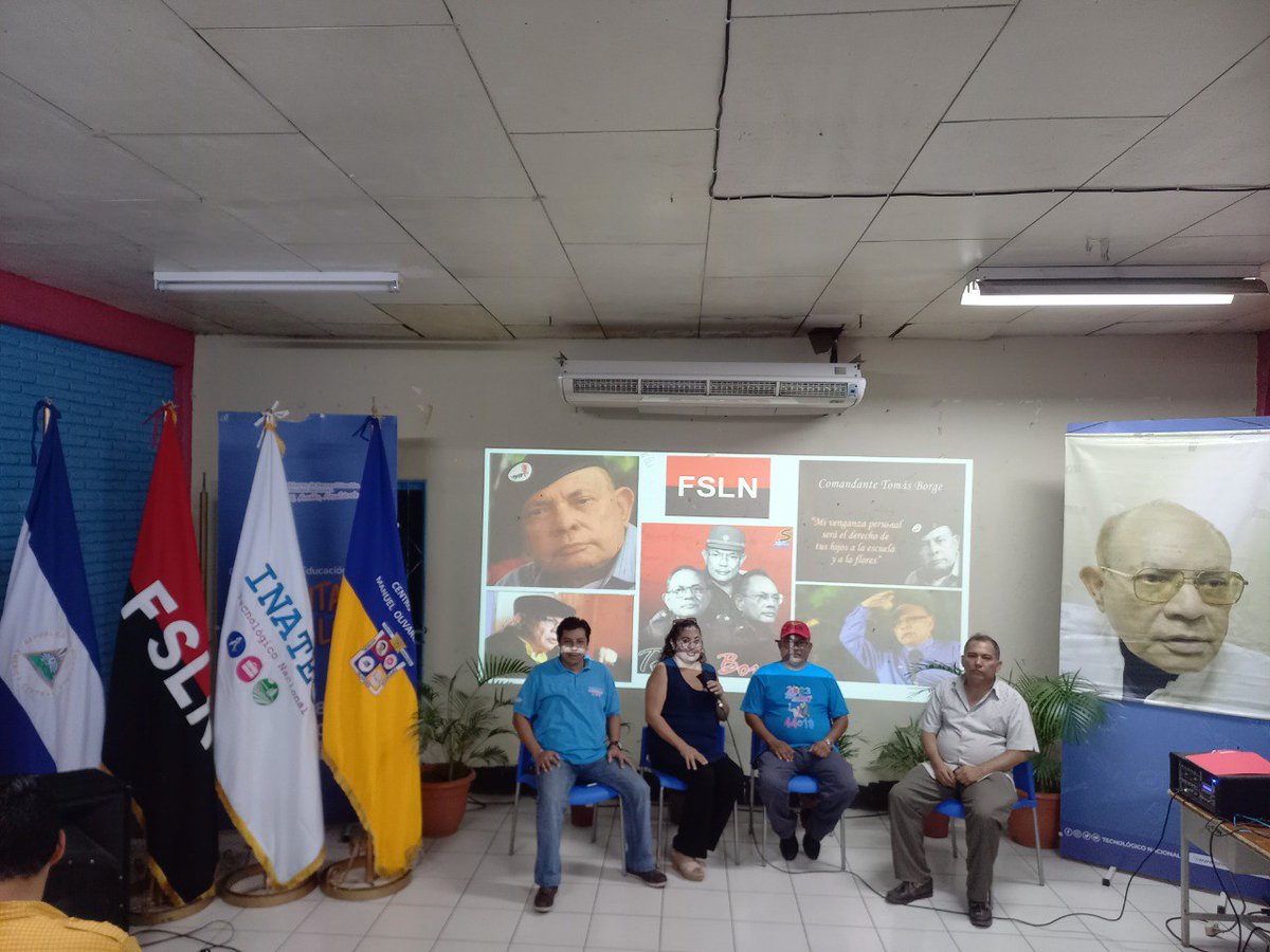 Lupe22Luna's tweet photo. Jóvenes del Centro Tecnologico Manuel Olivares fueron participes de la asamblea sobre la Biografía de Tomas Borge Martínez 

Honor y Gloria ✌️🔴⚫
#TomasOrgulloSandinista 
#UnidosEnVictorias

@HeroesColina110 @LaZelayita https://t.co/NRyUXGfoxX