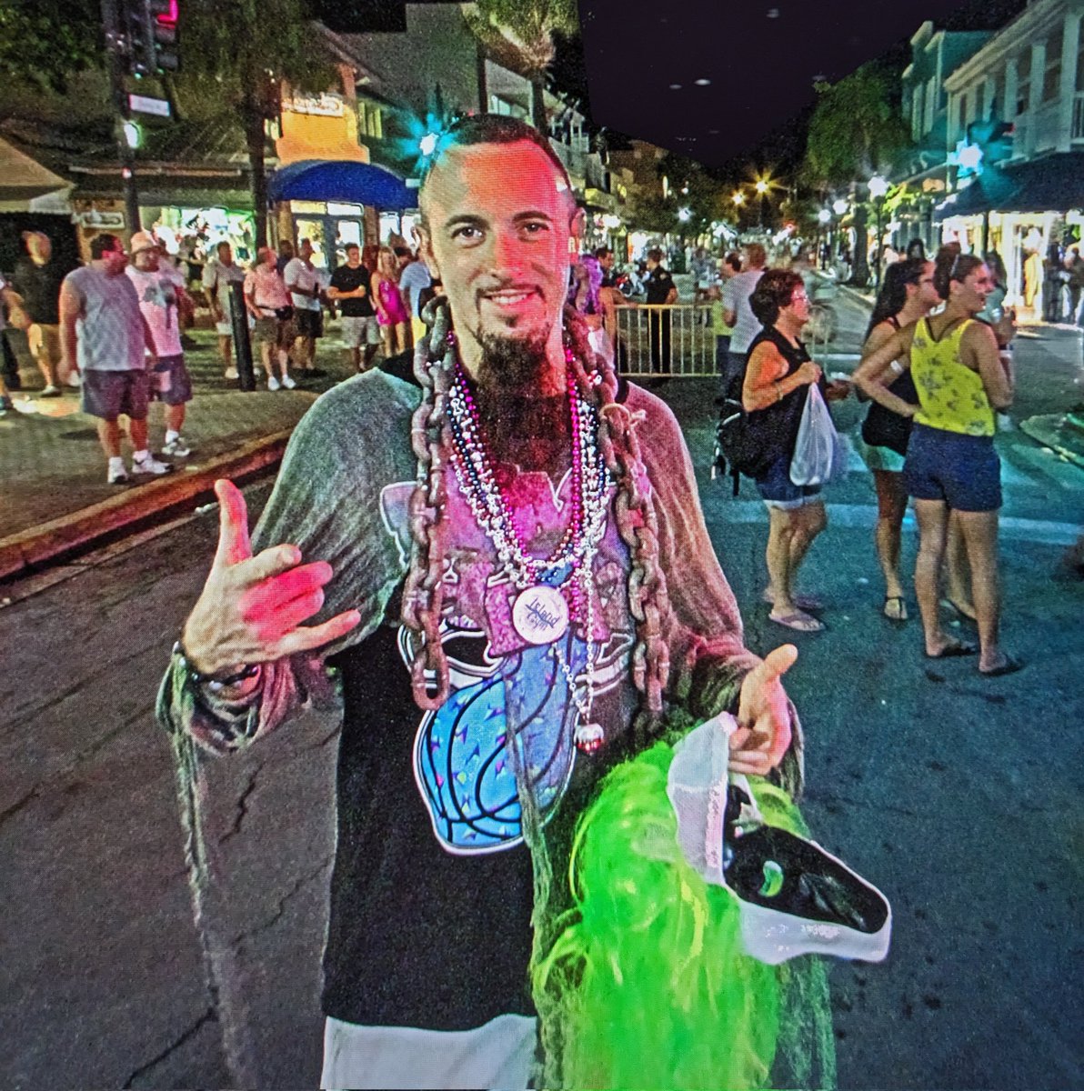 sleezybeans's tweet photo. @EricBaudour @andrewpanton went to do a street view look at Sloppy Joe's and was greeted with this.
@FuckFacePod https://t.co/fYzaTcWlXX