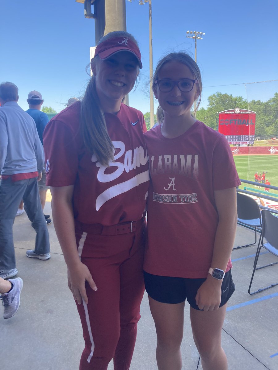 Had a great time watching one of my favorites play at Rhodes Stadium today! Big series win over LSU <a href="/CahalanKenleigh/">Kenleigh Cahalan</a> <a href="/ShaneCahalan/">SC Catching</a> <a href="/AlabamaSB/">Alabama Softball</a> @BoltsOrg <a href="/UACoachMurphy/">Patrick Murphy</a>