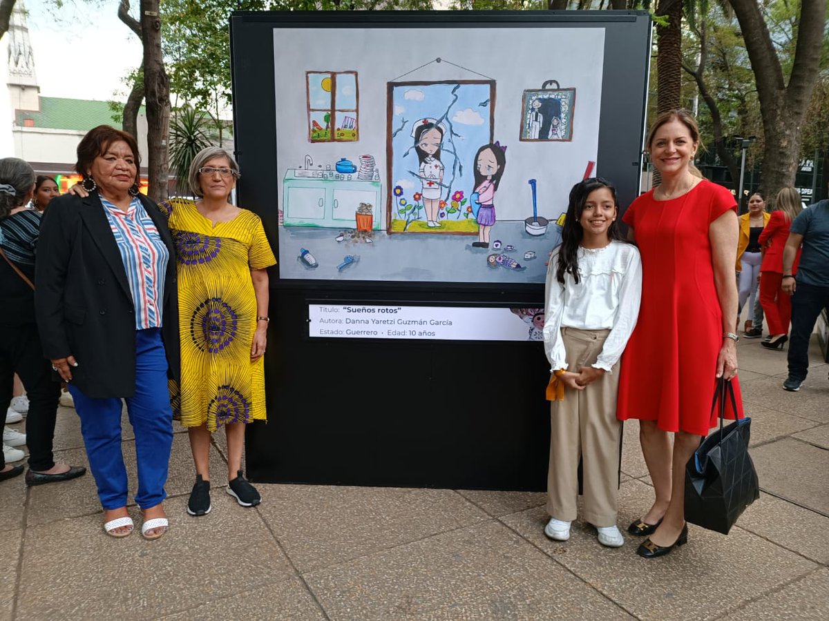 CoespoGro's tweet photo. Guerrero presente en la exposición de dibujos y de la publicación "Niñez interrumpida" Matrimonio infantil y adolescente en México ,dónde participó Danna e Ian respectivos ganadores en la fase Nacional.

#DíaDeLaNiñaYelNiño https://t.co/pdJTFoDCJt