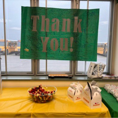 pto_mhs's tweet photo. Thank you to all of our amazing bus drivers💚 we appreciate all you do to get our students to and from school safely #masoncomets https://t.co/nZINUM1wya